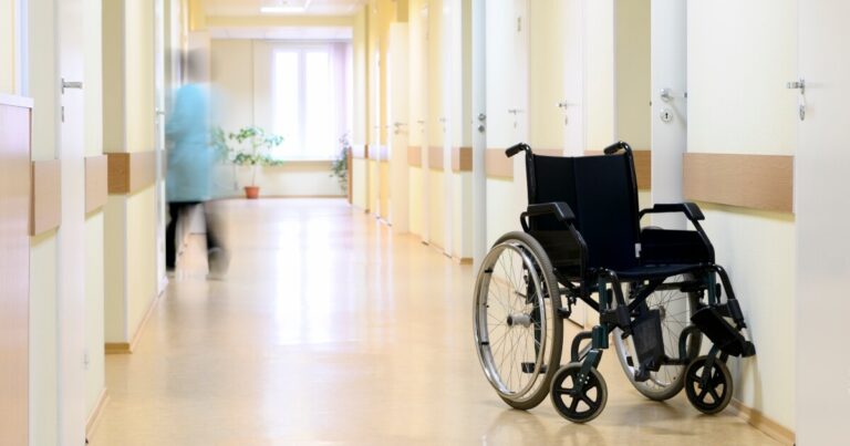 Checking Out Memory Care Facilities? These Key Tips Could Help
