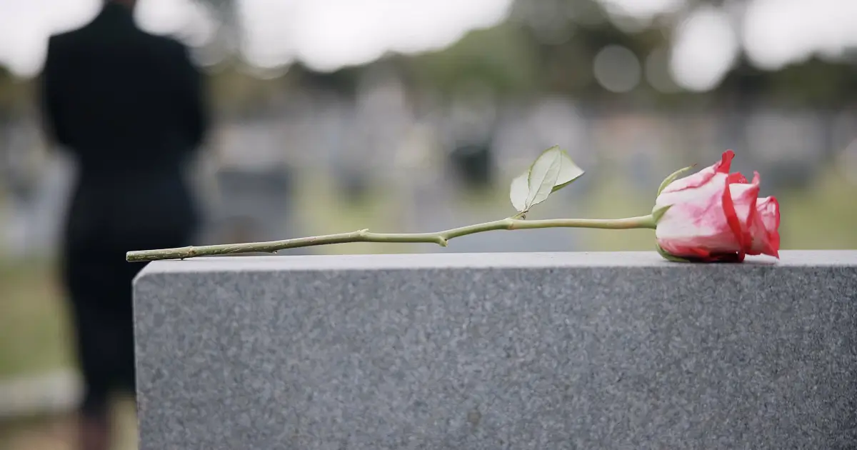 What Happens to a Nursing Home Abuse Case if the Resident Dies Before It Settles?